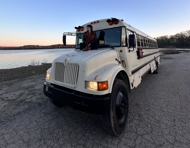 Jaelyn Bus Pics