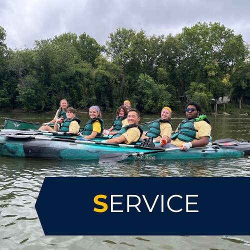 Group of LEADS students kayaking after picking up trash along the Shenandoah river.